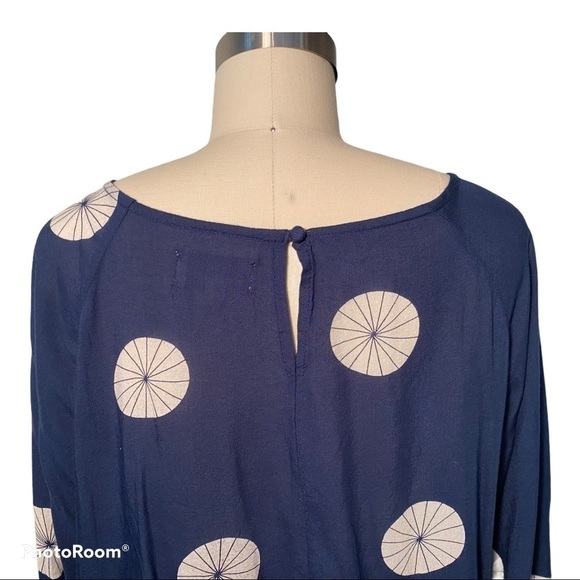 Porridge by Anthropologie blue lightweight top pinwheels peplum hem Medium EUC - Picture 5 of 7